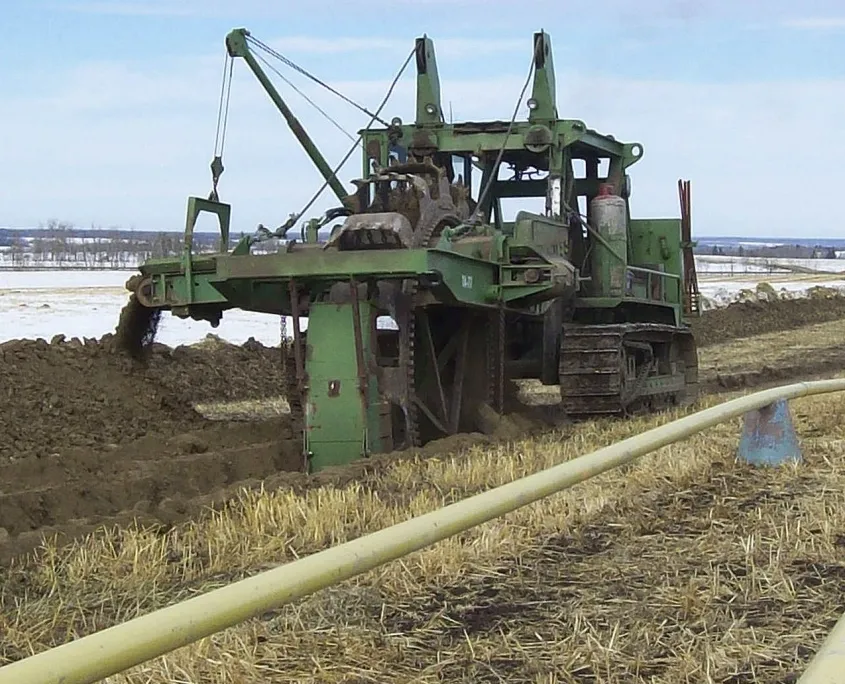 Harmattan & Sundre Pipeline